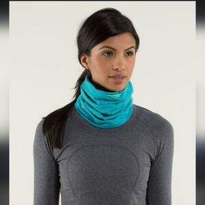 NWT Lululemon Reversible Brisk Run Neck Warmer,Rulu Pique Surge Blue